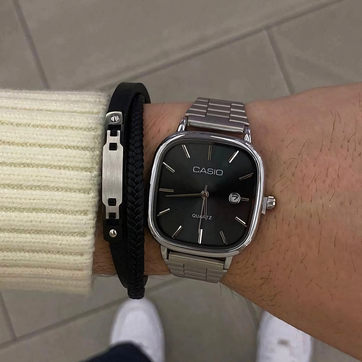 C A S I O Luxurious 36mm Watch - Water Resistant | Transferred steel